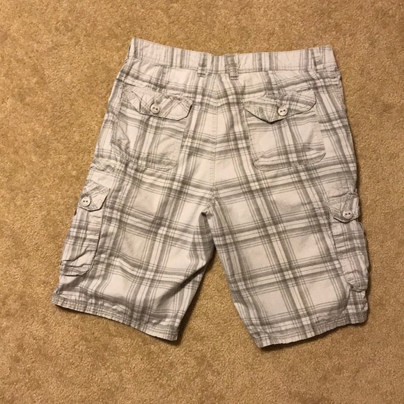 Machine Shorts - Picture 2 of 3